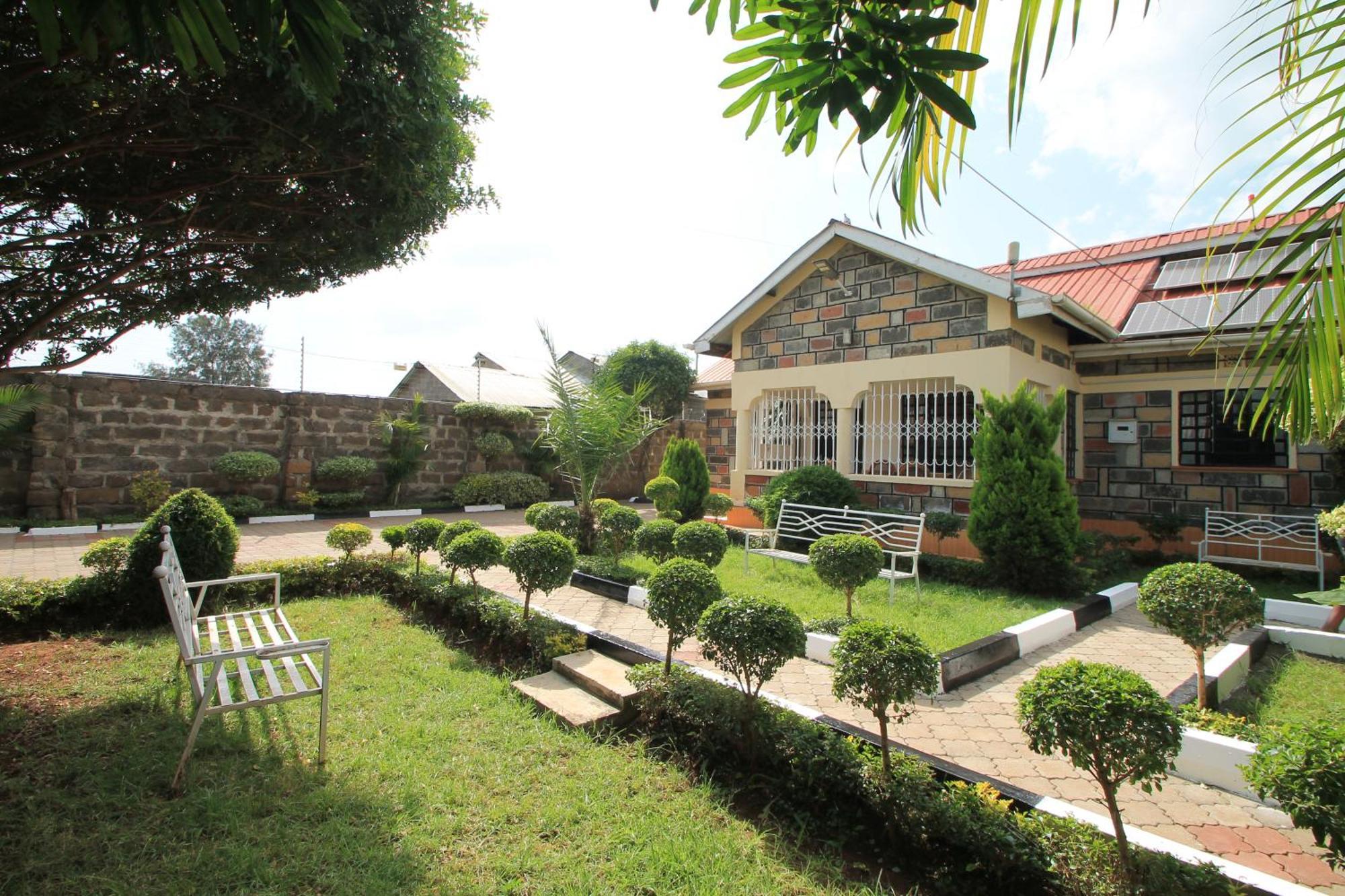 North Manor Nakuru Villa Buitenkant foto