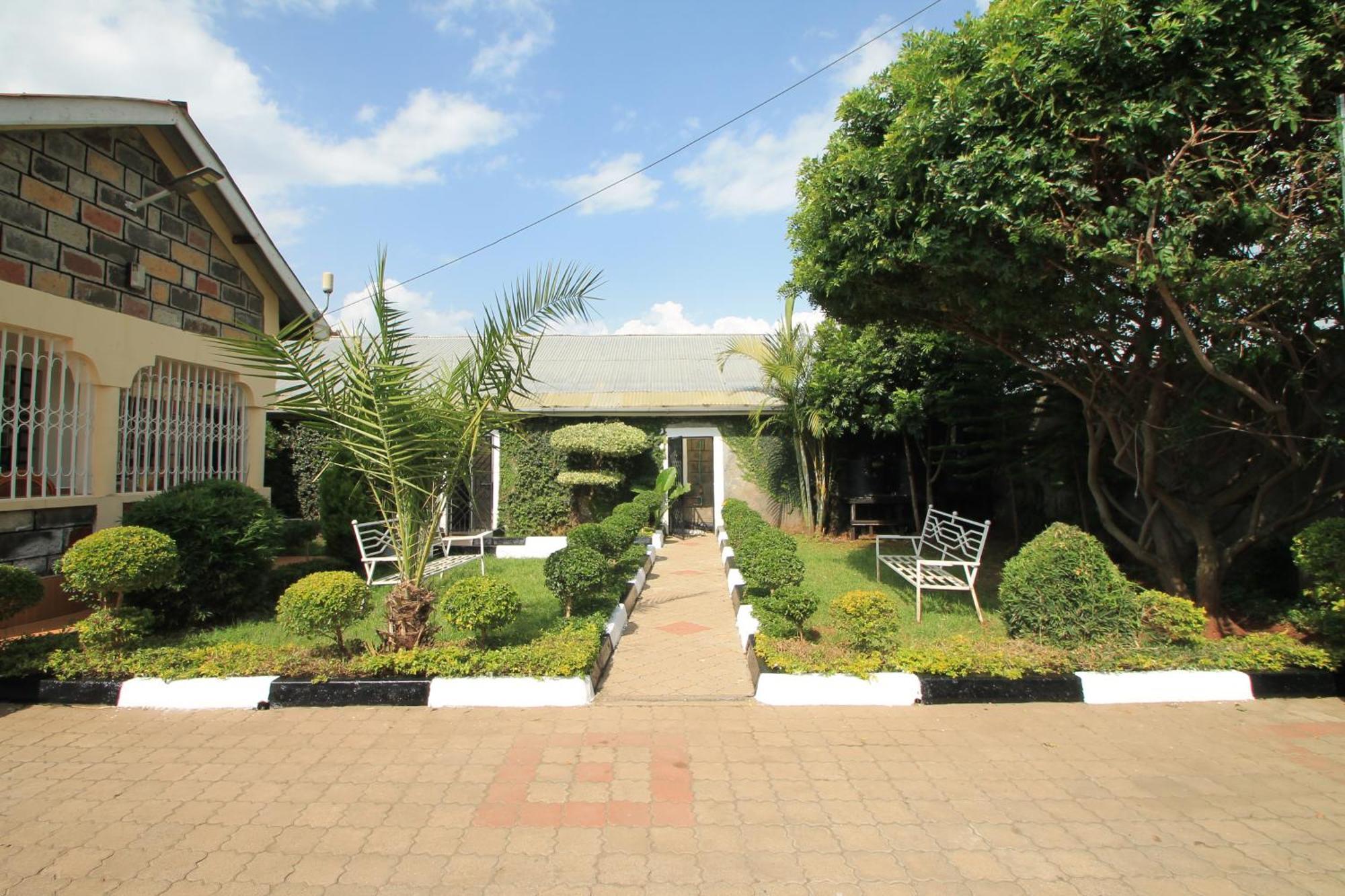 North Manor Nakuru Villa Buitenkant foto